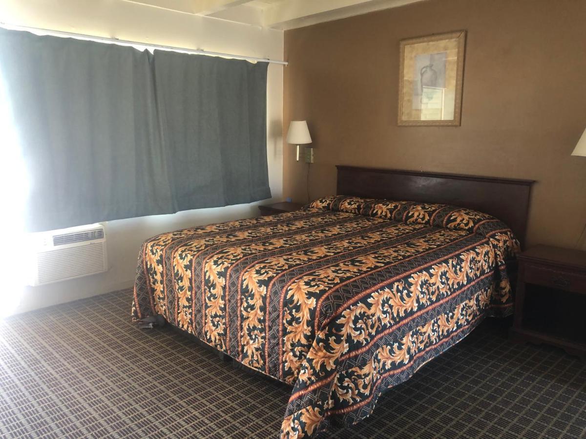 إنديو Palm Shadow Inn Motel المظهر الخارجي الصورة
